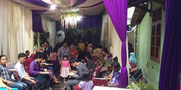 Anggota Komisi IV DPRD Padang Zulhardi Z Latief, menyampaikan adanya larangan baralek bagi warga di tengah Pemberlakuan Pembatasan Kegiatan Masyarakat (PPKM) level IV, Pemko diminta untuk gencar mensosialisasikan kepada masyarakat.