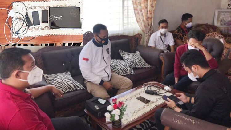 HACKER DITANGKAP— Tim Bareskrim Polri menangkap dua remaja di Padang dan Dharmasraya lantaran terlibat dalam aksi peretasan website Setkab RI.