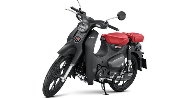 HADIR-PT AHM menghadirkan Honda Super Cub C125 dengan beragam fitur dan mesin terbaru, sehingga memperkuat karakter premium retro.