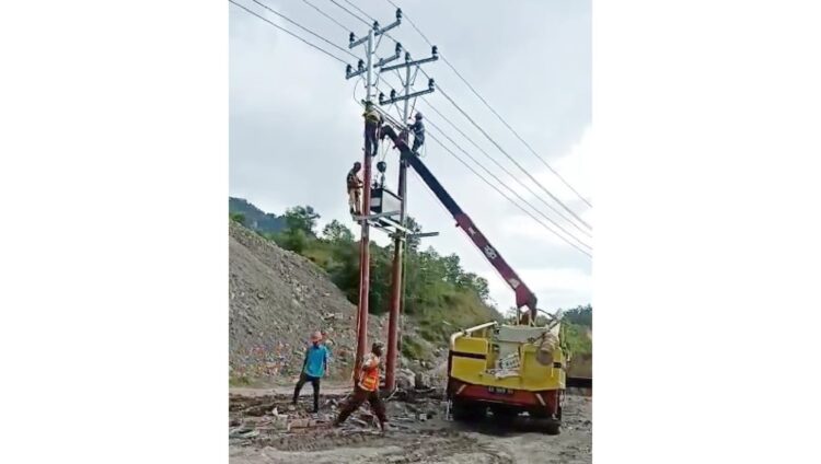 Penyalaan Pasang Baru Pelanggan Premium bisnis tambang batubara yaitu PT Dasrat, pada Rabu (11/08) lalu.