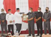 Ketua DPRD Ka­bu­paten Padangpariaman H Arwinsyah Pimpin Paripurna KUA dan PPAS Perubahan, Perlu Menyikapi Dinamika Perkembangan Pembangunan