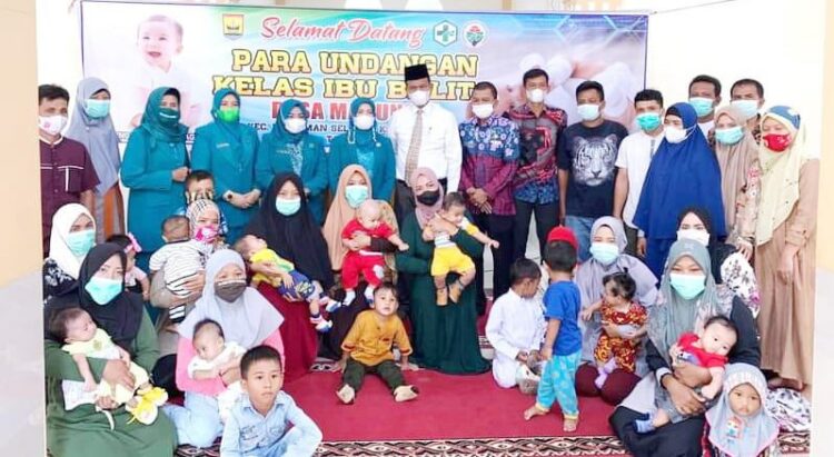 Persiapan Generasi Muda Bangsa Sehat, Anak Usia Dini Penerus Generasi Bangsa 1 GENERASI MUDA—Wali Kota Pariaman Genius Umar bersama anak-anak generasi muda bangsa.