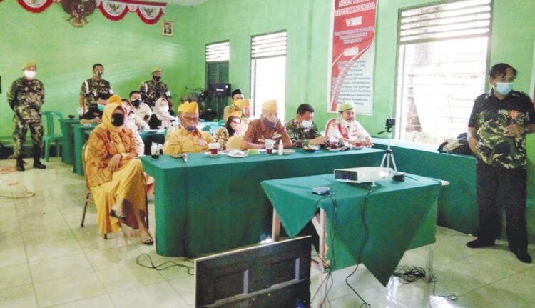 HUT LVRI VIRTUAL— Ketua Pemuda Panca Marga (PPM) Sumbar, Wahyu Iramana Putra mengikuti kegiatan HUT LVRI yang dilakukan secara virtual, Selasa (10/8).