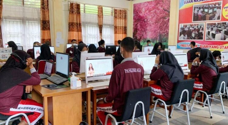 PEMBEKALAN— BPIP beri pembekalan Ideologi Pancasila terhadap calon Paskibraka di Kota Sawahlunto.