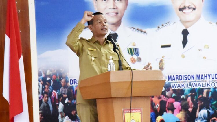 ARAHAN—Wako Genius Umar saat berikan arahan.