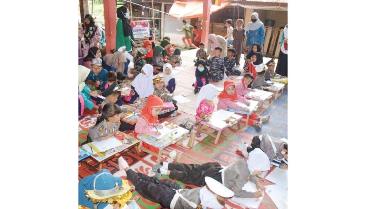 Pandemi Bukan Halangan untuk Raih Prestasi di Kabupaten Agam 1 LOMBA--Nagari Pasia Laweh Kecamatan Palupuah gelar lomba antar PAUD se-Nagari Pasia Laweh di Los Pasar Rakyat Palupuah.