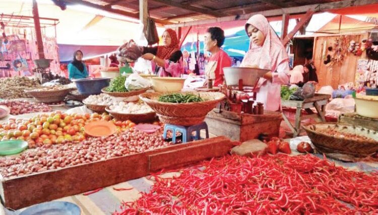 Di Masa Pandemi, Harga Sembako Normal di Kabupaten Agam 1 HARGA MASIH NORMAL— Data dari Disperindagkop UKM) Kabupaten Agam menyebutkan harga sejumlah kebutuhan pokok (Sembako) di Luak Agam masih terpantau normal.