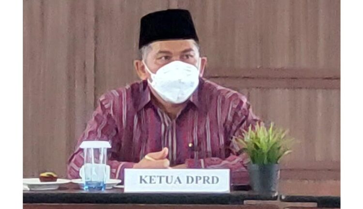 Ketua DPRD Kabupaten Agam Dr Novi Irwan SPd MM.
