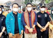 Bupati Limapuluh Kota Safaruddin Dt Bandaro Rajo, Terima Penghargaan Peserta Desa Wisata Terbanyak ADWI 2021