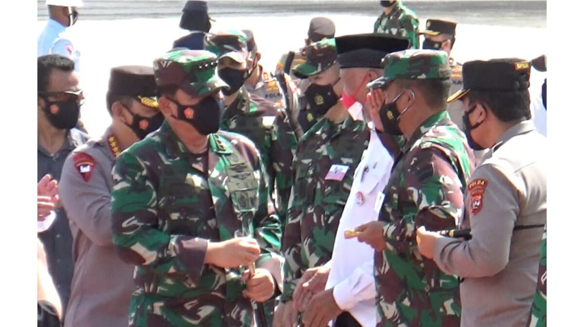 Pangdam IBB Beserta Danrem 032 Wbr Sambut Kedatangan Panglima TNI dan Kapolri di Ra1nah Minang