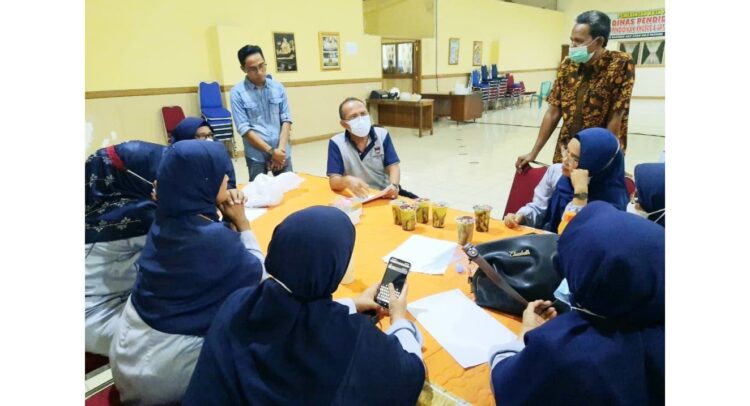 SAYEMBARA— Sebanyak 202 anak mengirimkan karya tulisan dalam sayembara “Sehari Menjadi Wali Kota Padang”.