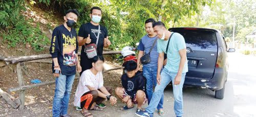 PEMERKOSA— Dua pemuda berinisial TP (20) dan IN (18) ditangkap jajaran Satreskrim Polres Tanahdatar atas kasus pemerkosaan terhadap pelajar SMA yang masih di bawah umur.