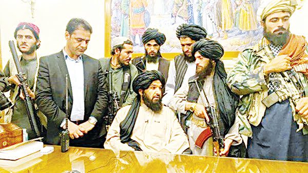 Taliban di Afghanistan dan Potensi Terorisme di Indonesia 1 berkuasa—Taliban kembali berkuasa setelah berhasil merebut pemerintahan di Afghanistan.