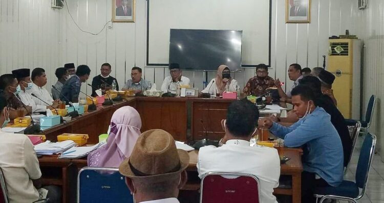 Pengurus KONI Padang Ilegal 1 HEARING—Hearing Komisi I DPRD Padang memanggil pengurus KONI Padang yang mempertanyakan pertaggungjawaban anggarannya.