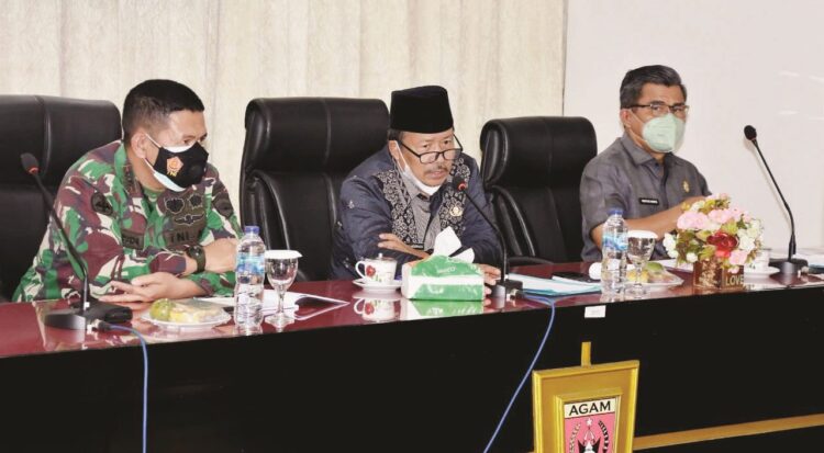 RAPAT TMMN— Bupati Agam Andri Warman mengajak seluruh stakeholder menyukseskan TMMN ke-112 di Lubuk Basung.
