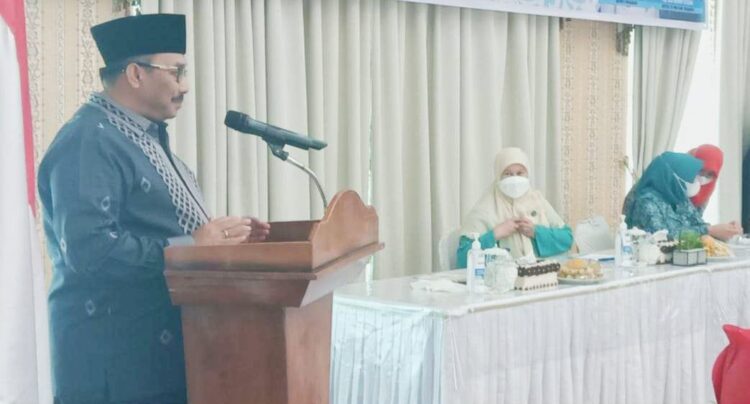 Bupati Pasaman Buka Bimtek Gerakan PKK 2021, Tak ada Alasan lagi Bayi Mengalami Stunting 1 BIMTEK— Bupati Pasaman Benny Utama saat membuka kegiatan Bimbingan Teknis (Bimtek) gerakan TP-PKK tahun 2021 di Gedung Syamsiar Thaib.