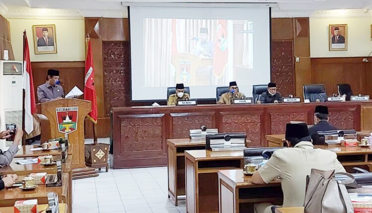 Enam Fraksi di DPRD.