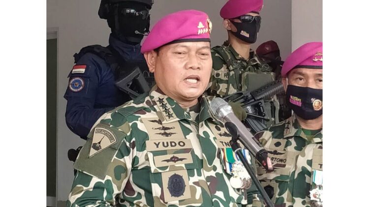 TNI AL Merespons Undangan Deklarasi Laksamana Yudo Jadi Panglima TNI 1 Kepala Dinas Penerangan Angkatan Laut (Kadispenal) Laksamana Pertama TNI Julius Widjojono merespons selebaran undangan konferensi pers dan deklarasi KSAL Yudo Margono sebagai Panglima TNI yang diinisiasi oleh Indonesian Maritime Student.