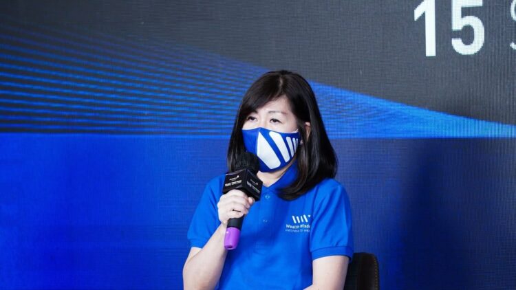 Optimisme Permata Bank Ajak Masyarakat Beradaptasi dan Gali Potensi Diri 1 Direktur Retail Banking PermataBank, Djumariah Tenteram .