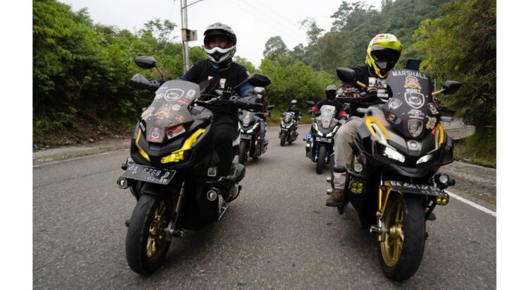 PT.Hayati Pratama Mandiri selaku Main Dealer Sepeda Motor Honda Sumbar  bersama Asosiasi Honda Sumatera Barat (AHSB) kembali menggelar kegiatan positif dalam mempererat hubungan antar sesama komunitas.