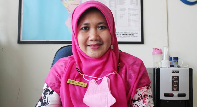 Asisten II Bidang Eko¬nomi dan Pembangunan Setdakab Pesisir Selatan, Mimi Riarty Zainul.