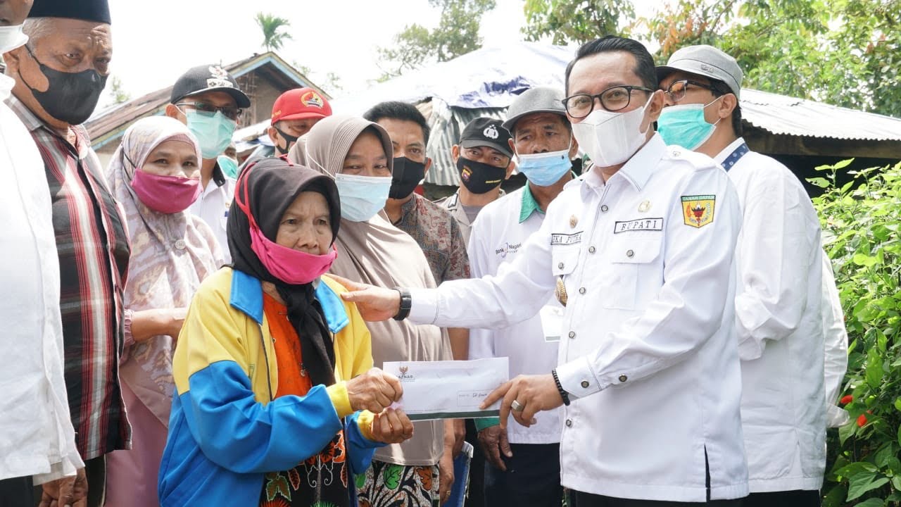 Korban Pohon Tumbang Dapat Bantuan