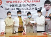 Peduli Pendidikan, PKS Kota Bukittinggi Salurkan BMS