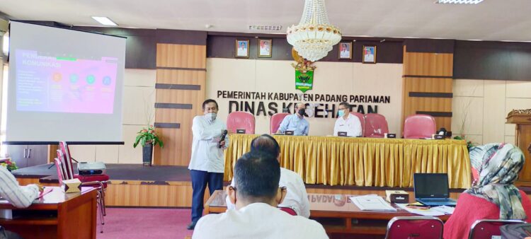 Kepala Dinas Kesehatan Padangpariaman Yutiardi Rivai menyatakan pentingnya strategi komunikasi perubahan perilaku dalam percepatan penurunan stunting.