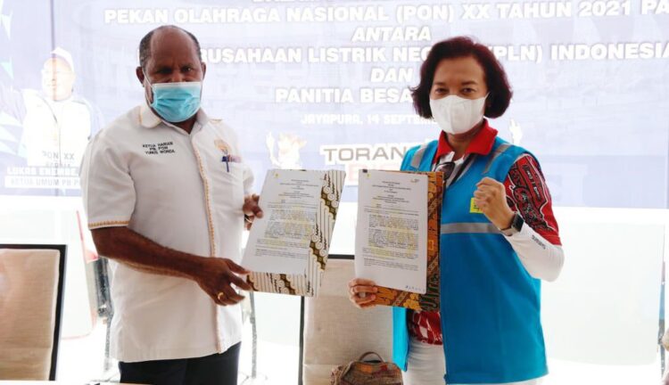 Direktur Manajemen Sumber Daya Manusia Syofvi F. Roekman, membangun infrastruktur kelistrikan di Kabupaten Jayapura, Kota Jayapura, Kabupaten Merauke dan Kabupaten Mimika yang menjadi lokasi penyelenggaraan PON serta mendukung kegiatan pembukaan PON.