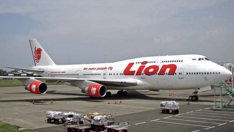PERSIAPAN—Lion Air Group persiopklan keberqangkatan melayani para penumnpang.