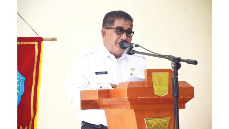 Rahman 
Asisten II Bidang Pemerintahan dan Kesra.