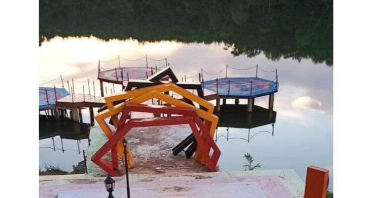DERMAGA— Lokasi Dermaga Danau Tandikek Camping Ground Kandih sebelum ambruk, yang memakan korban lima nyawa.