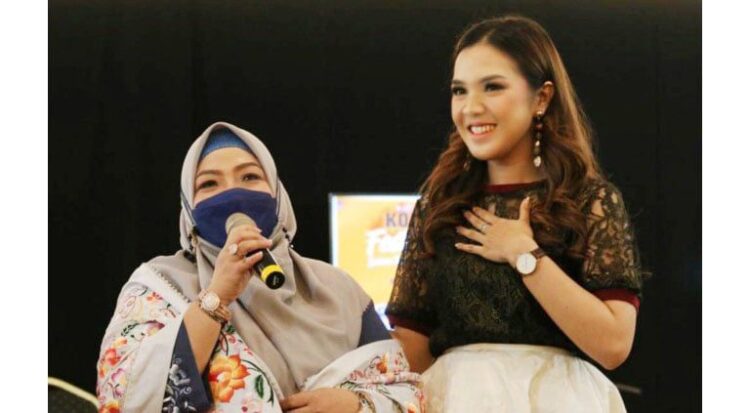 Kepedulian Nila Kartika terhadap dunia pariwisata tidak ada habisnya. Setelah mengadakan berbagai rangkaian kegiatan bersama Dinas Pariwisata Kota Padang, kini dia berusaha memajukan pariwisata Ko¬ta Padang lewat konten-konten kreatif.