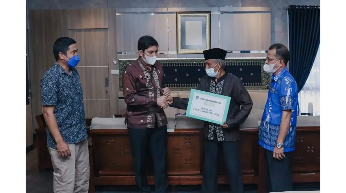 Pemko Sawahlunto serahkan