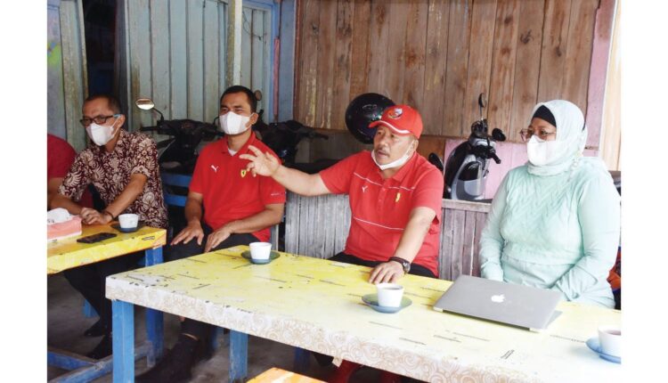 TEMU RAMAH— Bupati Agam Andri Warman melaksanakan temu ramah bersama atlet dayung PODSI Agam.