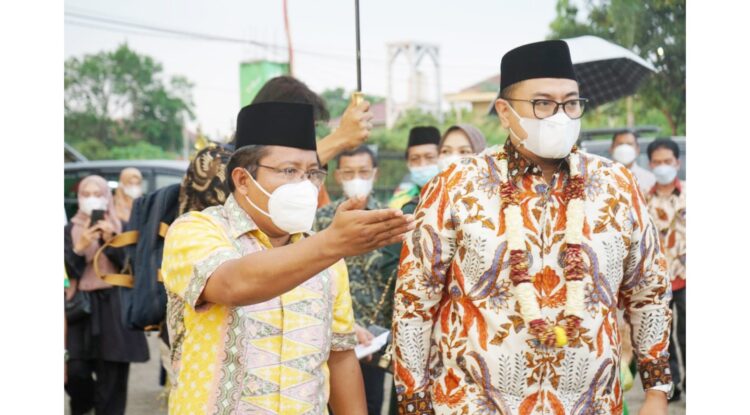 SAMBUT—Wabup Tanahdatar  Richi Aprian politisi Gerindra disambut hangat perantau Palembang.