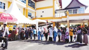 Gebyar Sumdarsin di Pasbar Diserbu Warga, Peserta Termotivasi Vaksinasi Sambil Berburu Doorprize 2 8