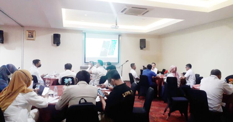 Genjot Pembangunan, Pemko Padang Matangkan Data Statistik Sektoral 1 FGD PEMKO— Perwakilan pengelola data dari setiap Organisasi Perangkat Daerah (OPD) di lingkungan Pemko Padang saat mengikuti Focus Group Discussion (FGD).