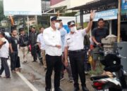 Bupati Benny Dwifa Tinjau Korban Kebakaran