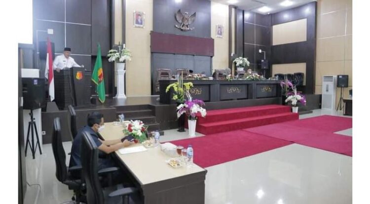 Sudah 2 Tahun, Alat Periksa Kendaraan Rusak, Uji Keur Mobnas Numpang ke Tetangga 1 SAMPAIKAN SAMBUTAN— Wali Kota Solok Zul Elfian memberikan sambutan saat menyambut kedatangan Direktur Kementrian Perhubungan.