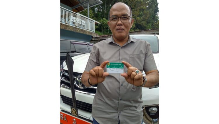 ”JKN-KIS Menjamin Kelangsungan Kesehatan Kita dan Keluarga” 1 Supardi, Ketua DPRD Provinsi Sumatera Barat.