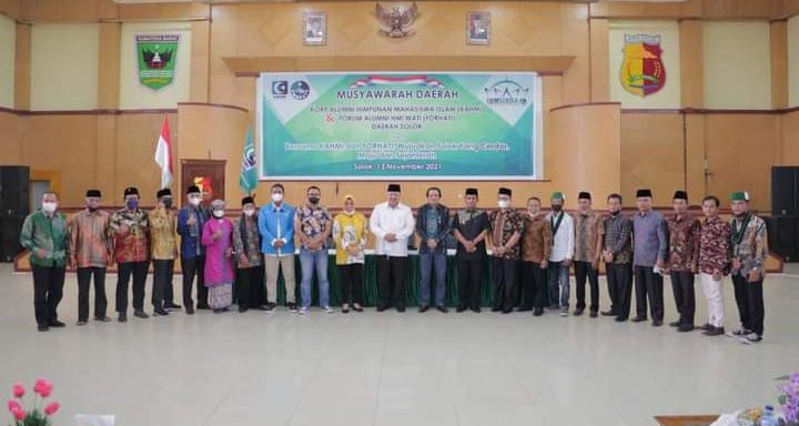 HADIRI MUSDAI— Wali Kota Solok Zul Elfian menghadiri Musyawarah Daerah (Musda) KAHMI dan dan Forum Alumni HMI Wati (FORHATI) Kota Solok.