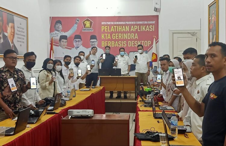 APLIKASI KTA— DPD Gerindra Sumbar melaunching  KTA berbasis digital melalui Android dan dekstop yang bertujuan memudahkan simpatisan kader dan masyarakat Sumbar yang ingin bergabung bersama partai.