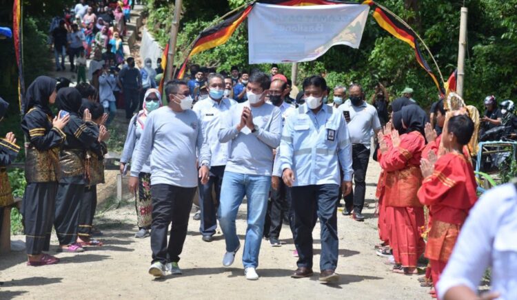 Festival Budaya Desa BASILONE, Menjual Wisata Budaya dari Desa 1 KUNJUNGI— Wali Kota Sawahlunto Deri Asta mengunjungi pembukaan Festival Budaya Desa BASILONE di Desa Silungkang Duo.