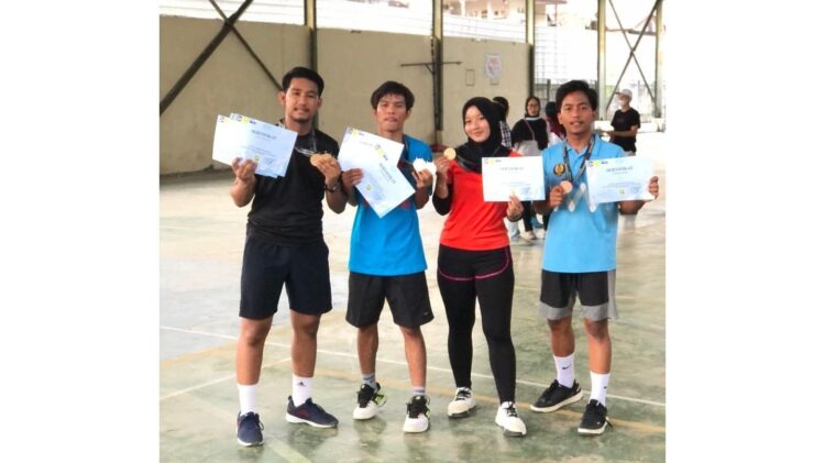 JAUARA---Tim atlet Pickleball Sumbar ukir prestasi dengan tampil sebagai juara umum pada Kejurnas antar mahasiswa tahun 2021 di Jakarta.