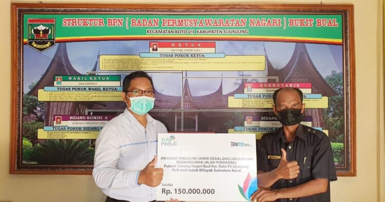 PLN melalui Program TJSL Kucurkan Rp 150 untuk Jalan Nagari Bukit Bual.