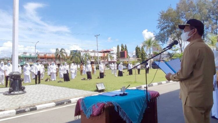Wako Pariaman Lantik 91 Pejabat Fungsional 1 Wali Kota Pariaman Genius Umar melantik dan mengambil sumpah jabatan fungsional kesehatan di lingkungan Pemerintah Kota Pariaman.