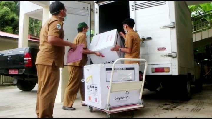 Vaksin Sinovac kembali tiba di Gudang Farmasi Dinas Kesehatan Kabupaten Pesisir Selatan.