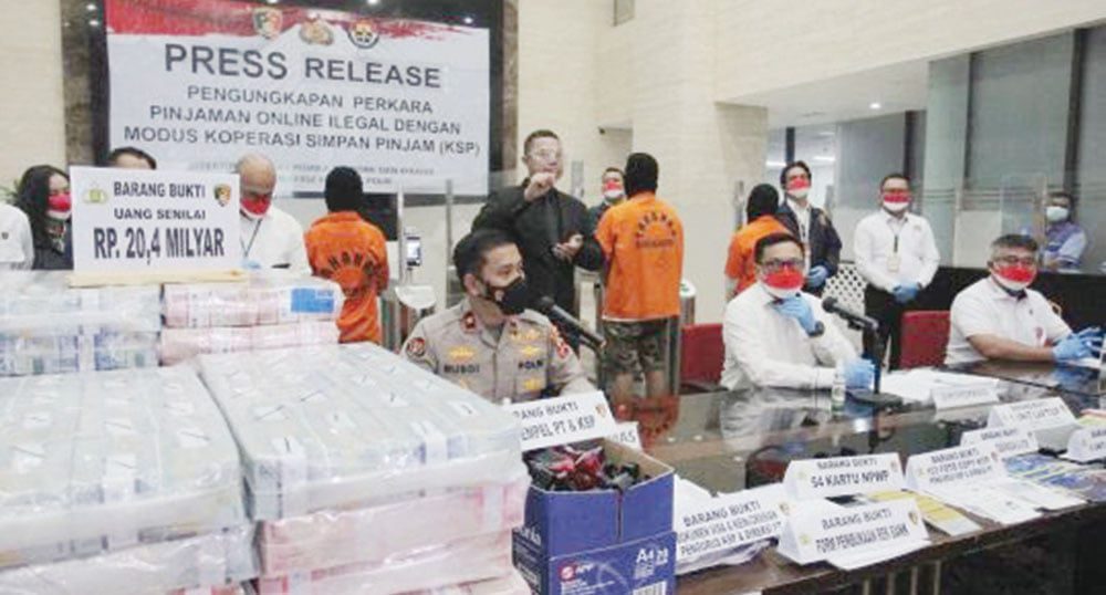 antarafoto bareskrim ungkap rilis pinjaman online direksus polri jakarta 251021 rn 1