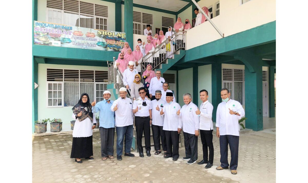 erwin yu8naza foto bersama